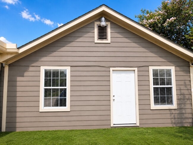 Building Photo - 5527 Lauder Rd