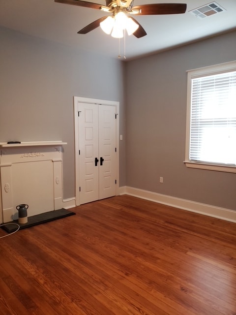 Photo - 717 Perry St