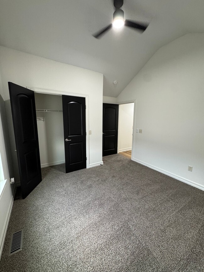 1433 S Atlas Ct