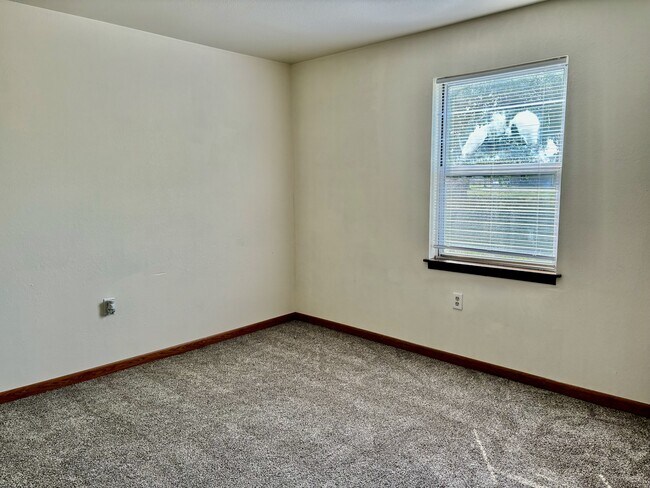 Photo - 517 136th Ave