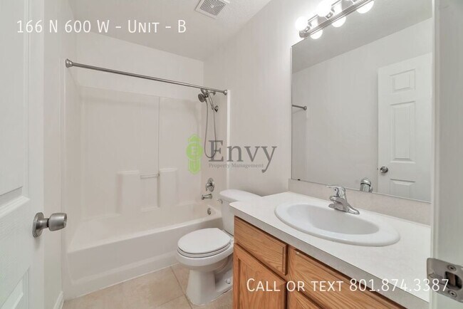 Photo - 166 N 600 W Unidad B