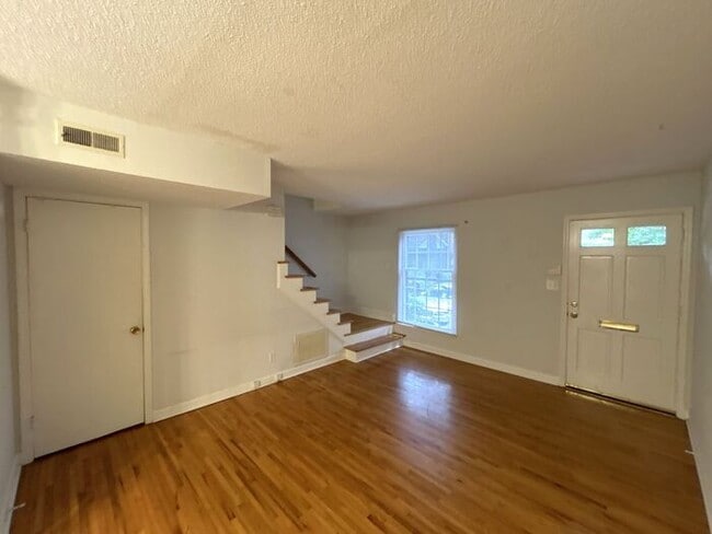 Photo - T.R. Lawing Realty Property