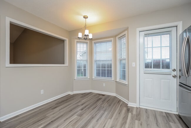 Photo - 249 Cranklen Cir