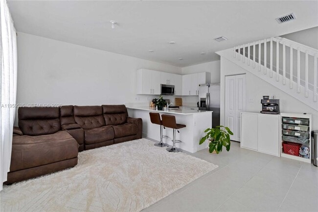 760 SE 13th Ct