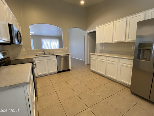 Photo - 5540 N 73rd Ave