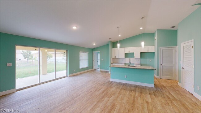 Photo - 621 NW 7th Pl