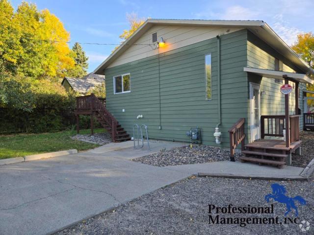 Building Photo - 2 bedroom in Billings MT 59101 Rental