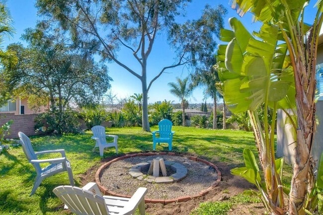 Photo - Spacious 5-Bedroom Home on Quiet Cul-de-Sac with Stunning Views