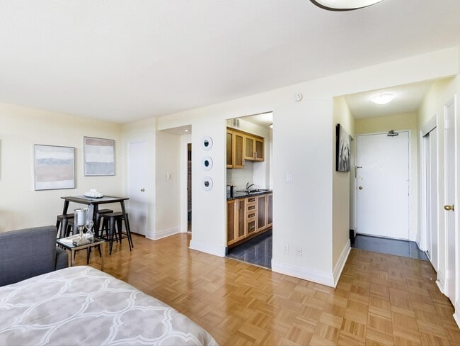 Photo - Cosburn Apartments