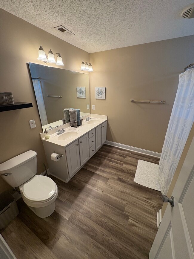 Photo - 2312 Saddleback Dr