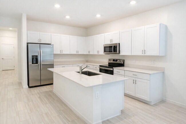 Photo - "Charming 3-Bed Oasis with Modern Granite Touches in Land O' Lakes!"