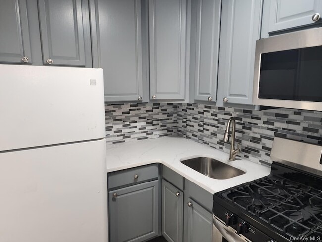 Photo - 61-55 98th St Unit 8