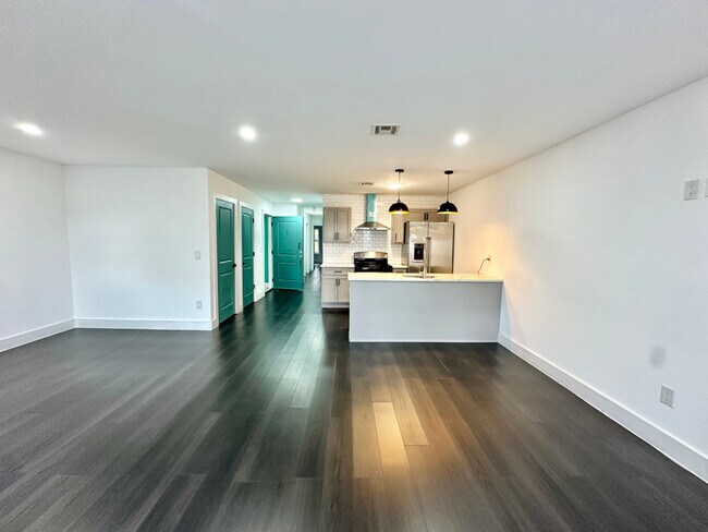 Photo - 101 4th Ave Unit 3