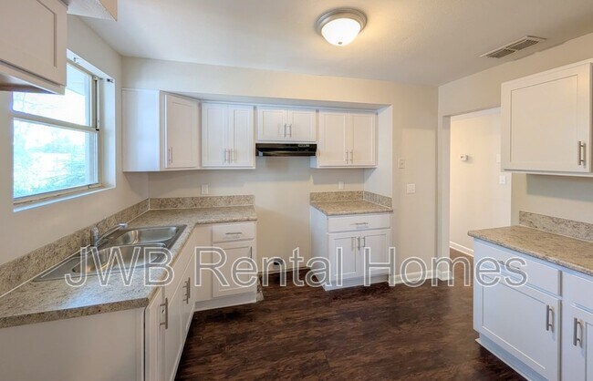 Photo - 2943 Searchwood Dr