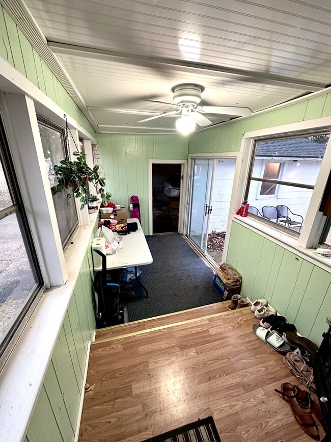 Photo - 512 Grand St