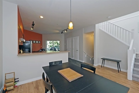 Photo - 1800 Mamquam Rd