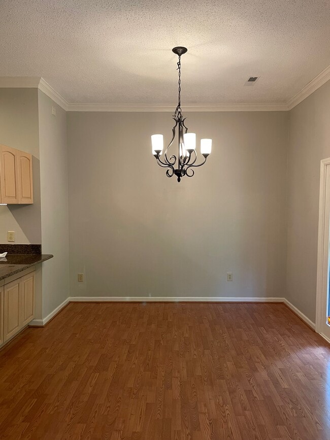 Dining room - 135 Brandeis Ln