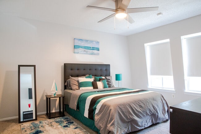 Queen Bed in Master - 2020 Continental Ave Unit 2 Bed 1 Bath Furnished