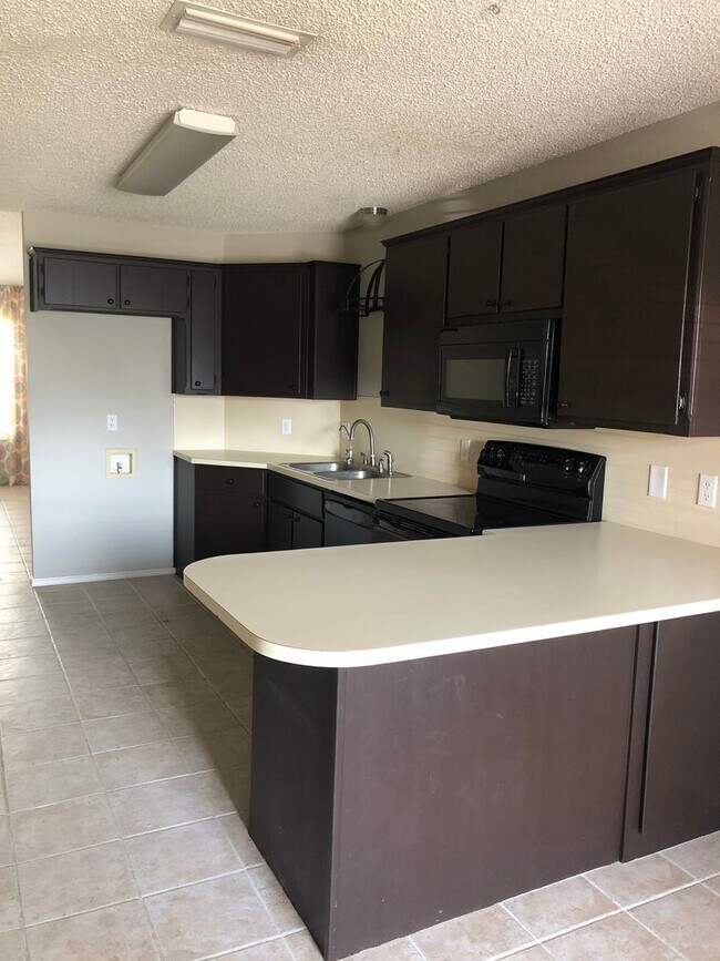 Photo - Adorable 3 Bedroom/ 2 Bath - Available November!!