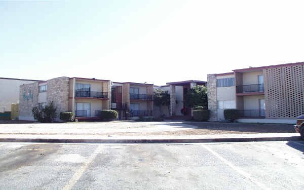 Photo - Metropolitan