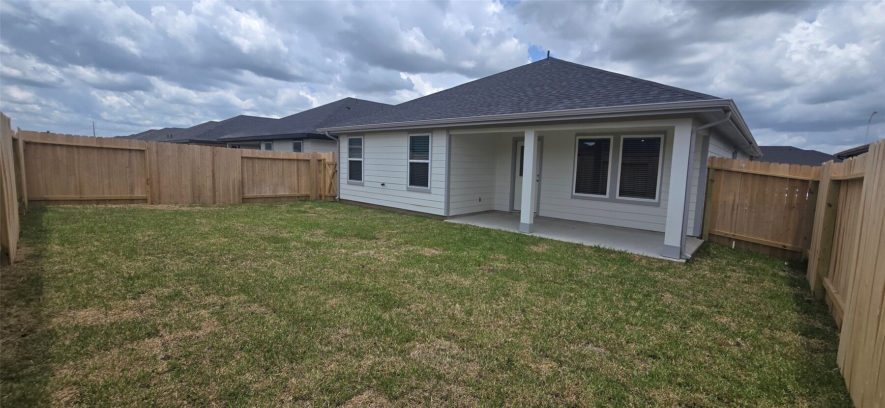 Photo - 3046 Lake Crest Dr