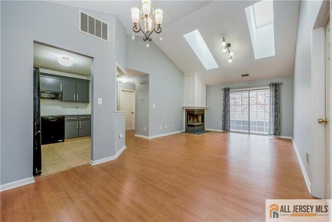 Photo - 2611 Candlelight Ct Unit 2611