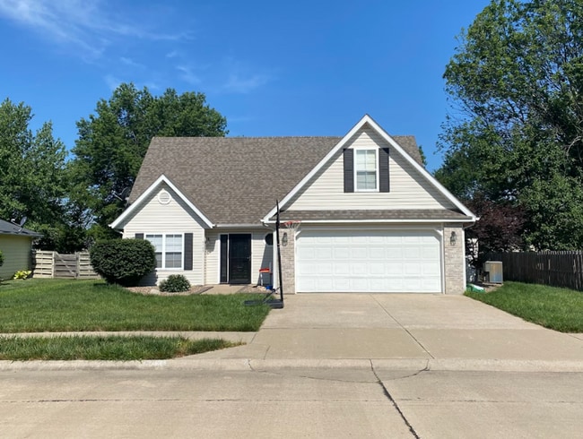 Building Photo - Beautiful Single Family Home in South Columbia
