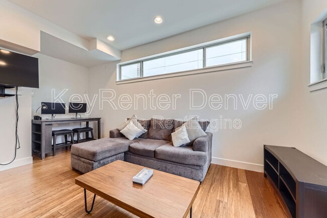 Photo - 1212 N Perry St