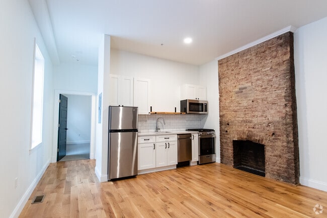 Building Photo - 4406 Butler St Unit 102 Rental