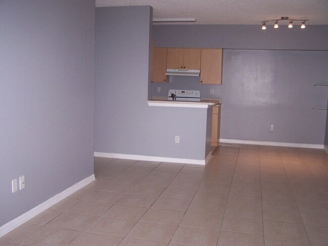 Photo - 10372 Fox Trail Rd S Unidad 606