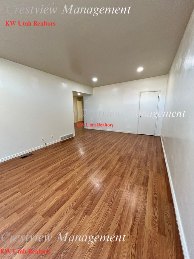Photo - Sunset Duplex Unit 67
