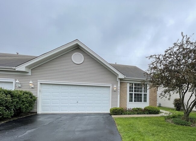 Building Photo - 1535 Reserve Ln