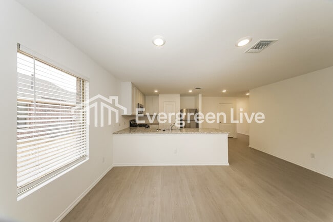 Photo - 11721 SW 36th St