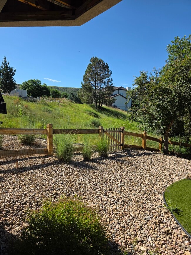 Photo - 192 October Pl