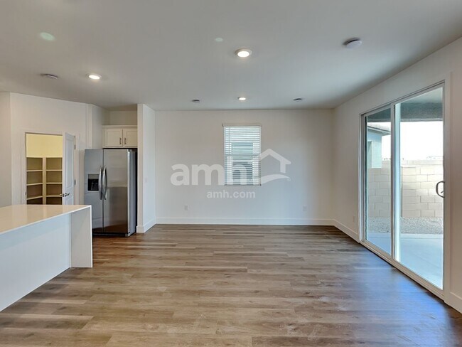 Photo - 9635 Harkes Dr