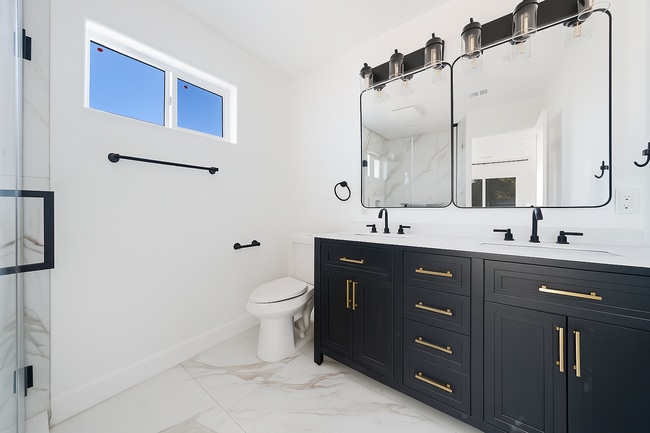 Building Photo - 6733 Lanto St Unit 6735