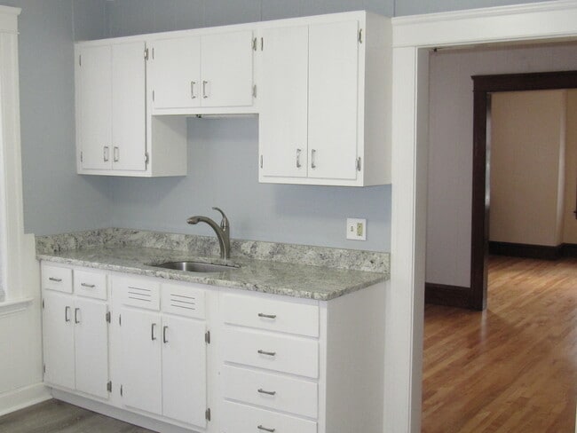 Photo - 323 Lincoln St Unit 2R