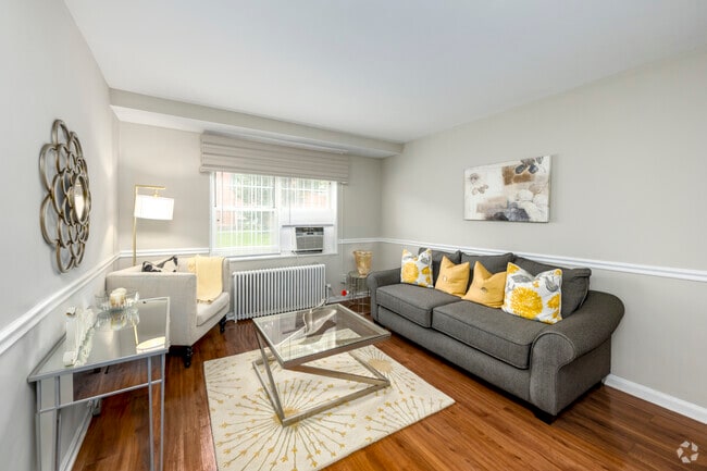 1 habitación, 1 baño – 474 pies cuadrados - Sala de estar - University City Apartments