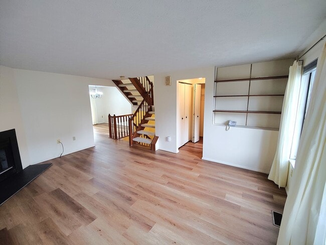 Photo - *Spacious & Conveniently Located 3BD/2.5BA Townhouse Available in Bethel Park*