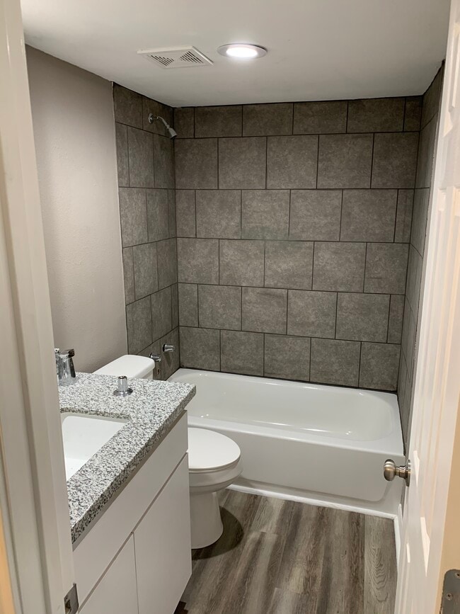 Photo - Onalaska Apartment Unidad 6