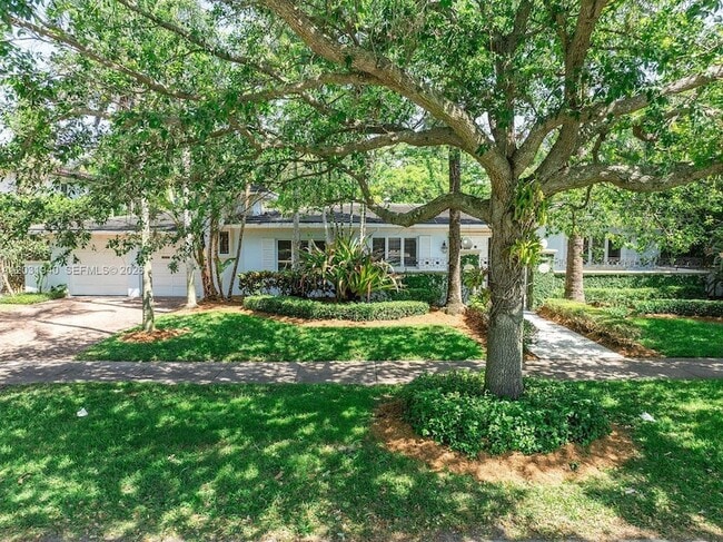 Photo - 1037 Alfonso Ave