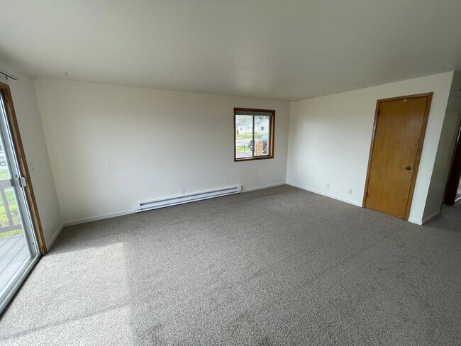 Photo - Moore (1371 SE 9th Ave &amp; 1370 SE 10th Ct.) Unit #202