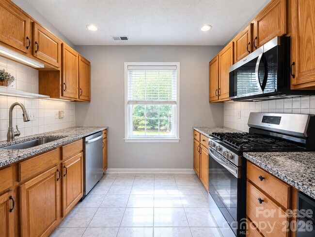Photo - 2022 Glouchester Cir