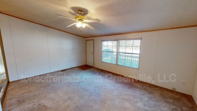 Photo - 202 Bunker Ct