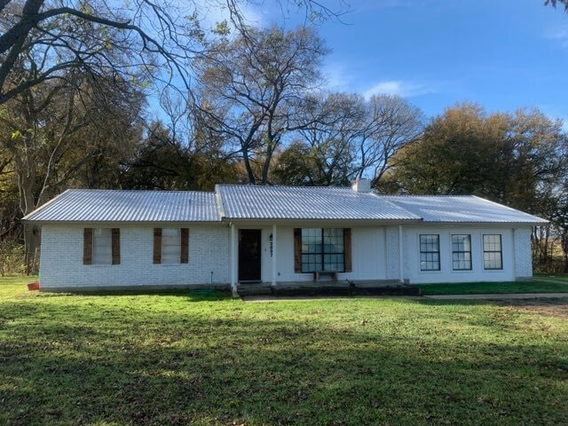 Photo - 2897 Luther Curtis Rd House