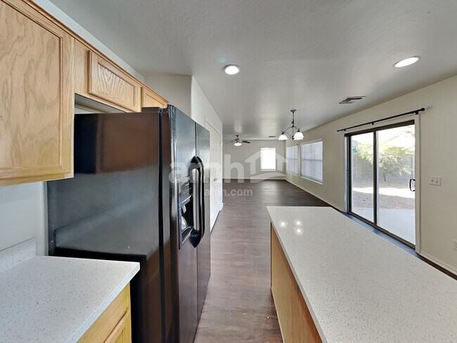 Photo - 30944 N Bramwell Ave