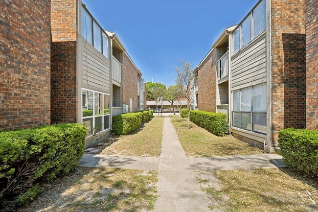 Spacious Dallas Condo with Unbeatable Storage, Private Patio & Carport