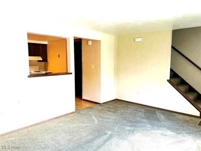 Photo - 980 N Overlook Dr Unit L