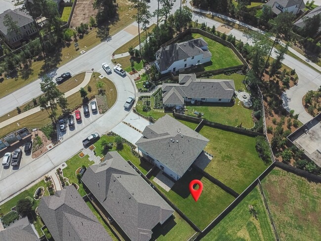 Photo - 438 Lake Day Dr