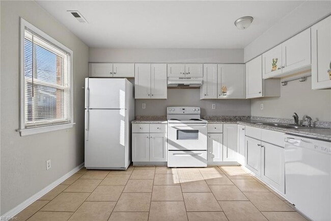 Photo - 226 Greenbrier Ave